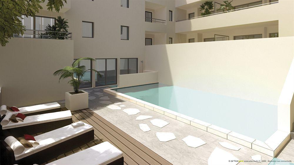 Lagrange Vacances Les Patios Eugenie Biarritz Exterior photo