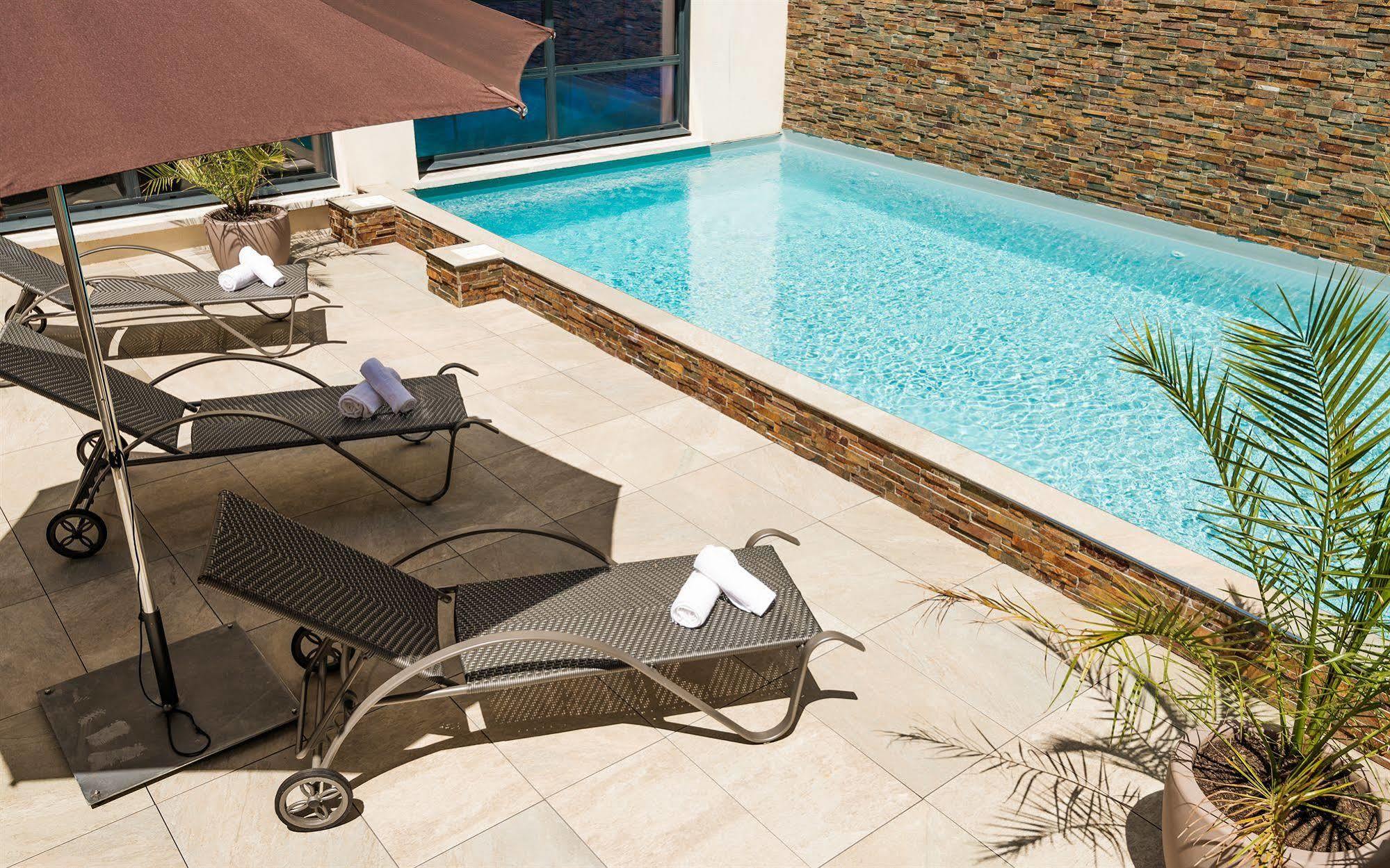 Lagrange Vacances Les Patios Eugenie Biarritz Exterior photo